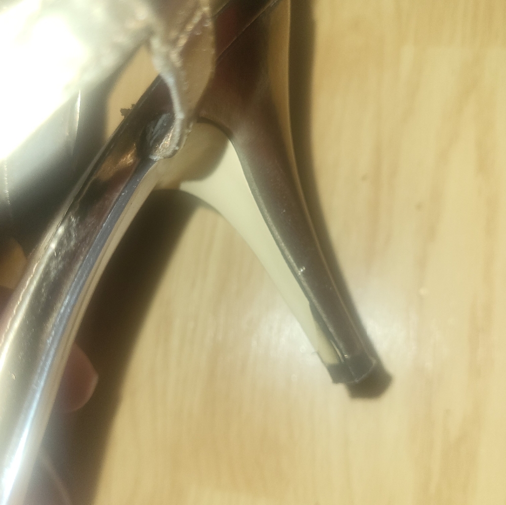 Shoes - Picture 3 of 11